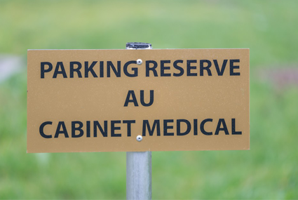 3 places de Parking réservées : 14, 15 et 20